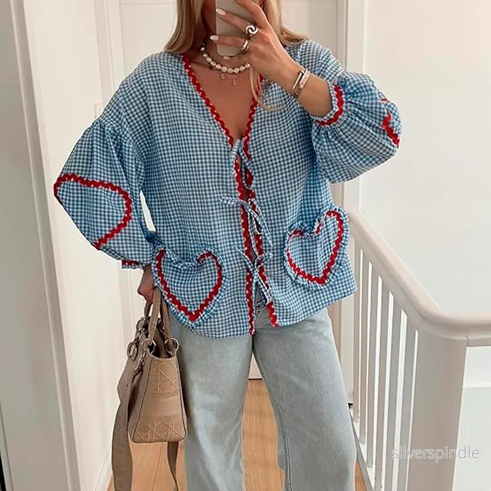 Sophie | Avslappnad Vårskjorta med Hjärtformade Fickor - Bild 2