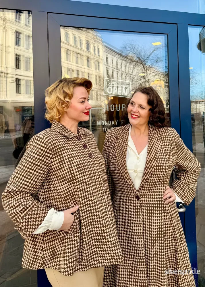 1940-tals Svängjacka i ull - brun pepitrutig - Bild 2