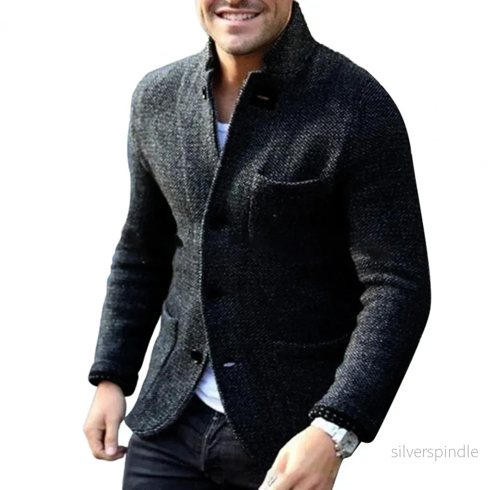 Mångsidig Stickad Kofta för Män med Chunky Knit och Knappstängning | Varm och Bekväm för Alla Tillfällen Mångsidig Stickad Kofta för Män med Chunky Knit och Knappstängning | Varm och Bekväm för Alla Tillfällen