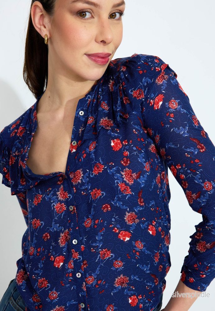BLUS – Blommig BLUS – Blommig