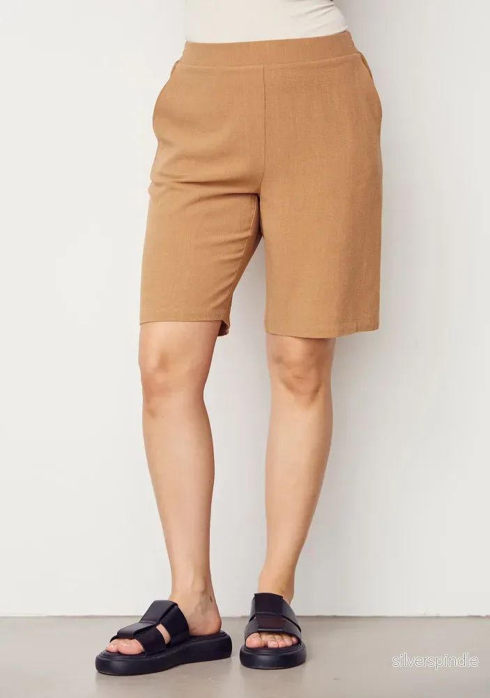 Pearl Shorts – Luxury Camel Pearl Shorts – Luxury Camel
