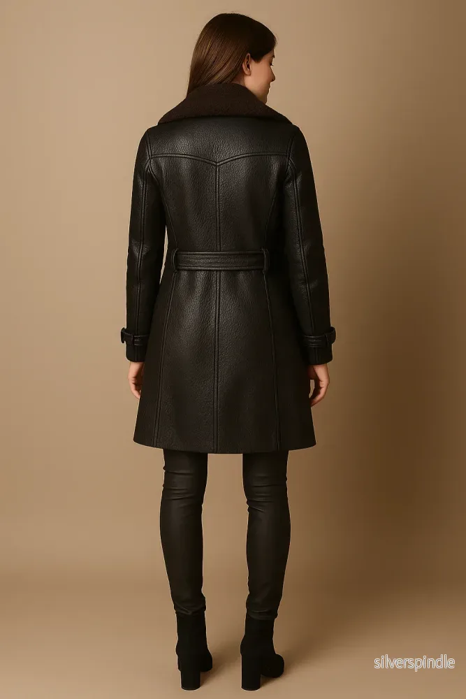 Elegant Svart Trenchcoat i Konstläder med Shearling-Krage | Stilren Design för Höst och Vinter - Bild 3