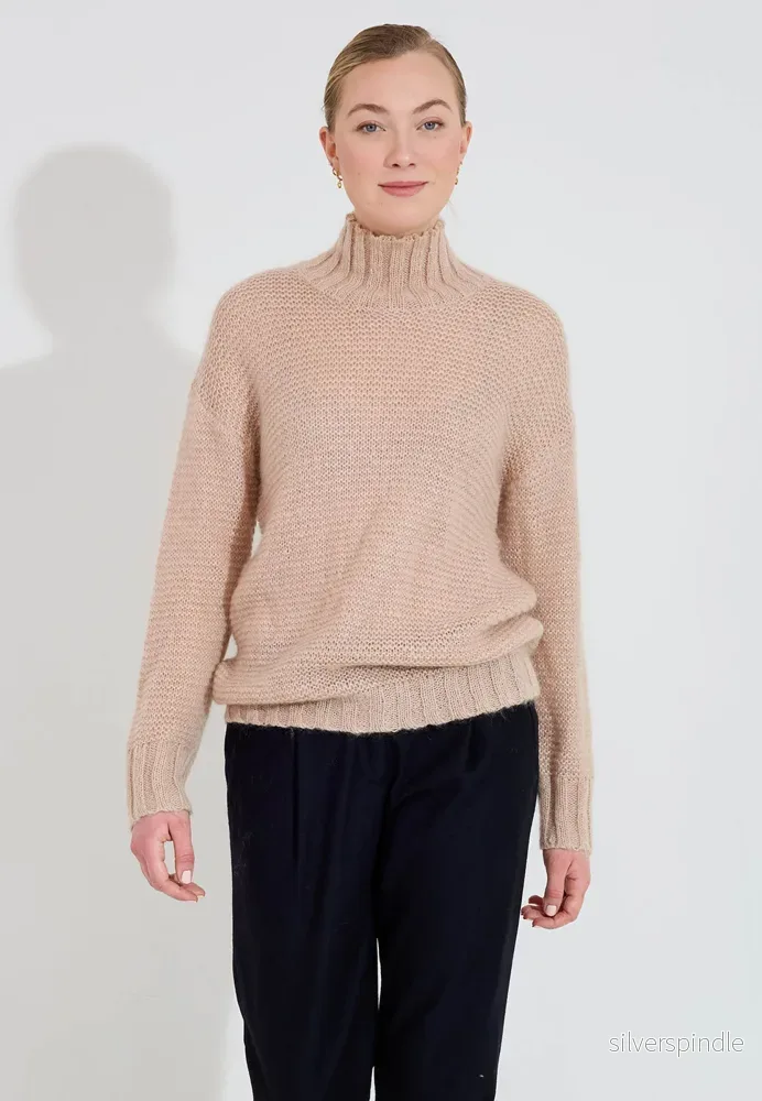 TRÖJA – Beige