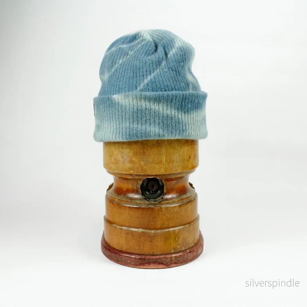 Batik Indigo Beanie Nr. 11 - Bild 2