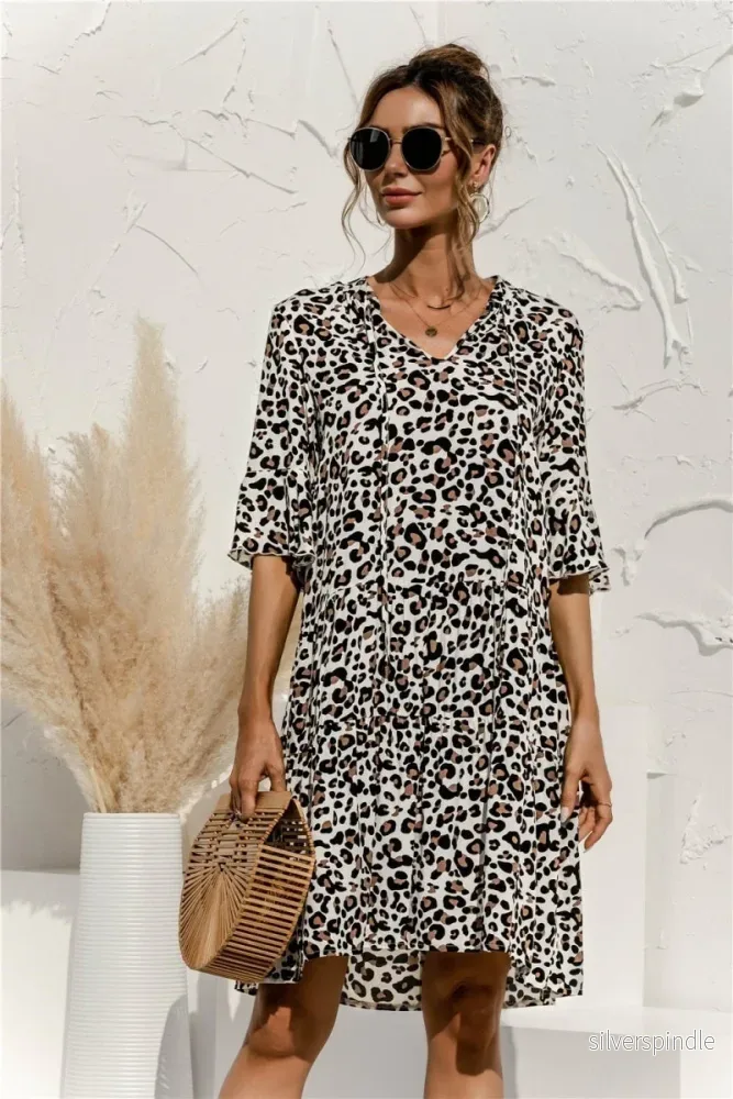 Sophie | Elegant Vintage Vårklänning med Spetsdetaljer - Bild 3