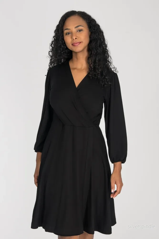 Slip-On wrap short jersey dress - Black - Bild 3