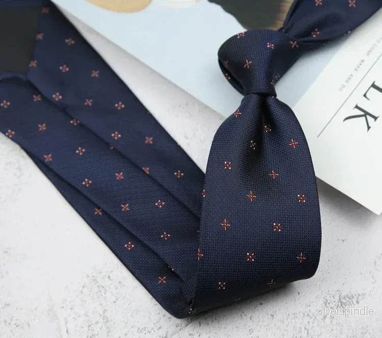 Klassisk Slipskollektion | Randig och Prickig Design för Tidlös Stil | Perfekt för Affär och Formella Tillfällen