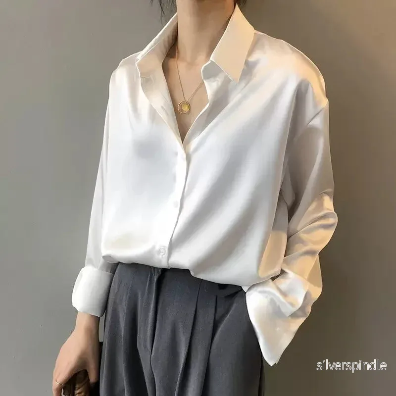 Elegant Höstblus för Kvinnor med Klassisk Design och Smickrande Siluett - Bild 2