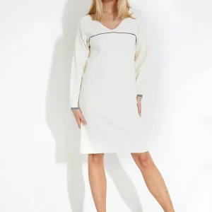 KNITTED DRESS LONG SLEEVES 00509 – Vit KNITTED DRESS LONG SLEEVES 00509 – Vit