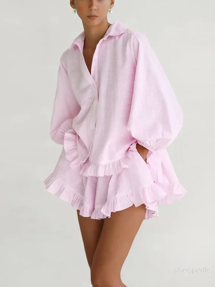 Mia | Elegant Lätt Sommarset med Volanger och Shorts