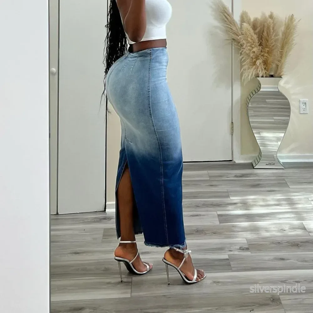 Sophie | Stylish Mellanlång Denimkjol med Tofsar - Bild 3