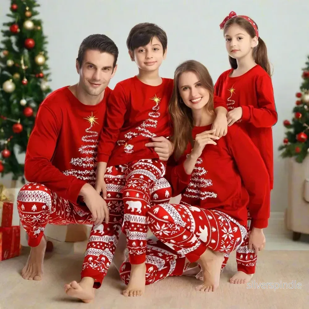 Familjepyjamas | Julpyjamas Set med Koordinerande Design för Alla Åldrar och Bekväm Passform