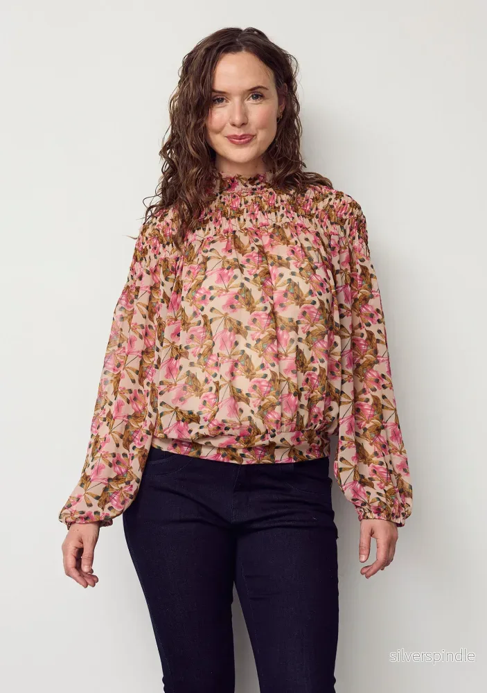 Delta Smock Blouse - Pink Leaves - Bild 2