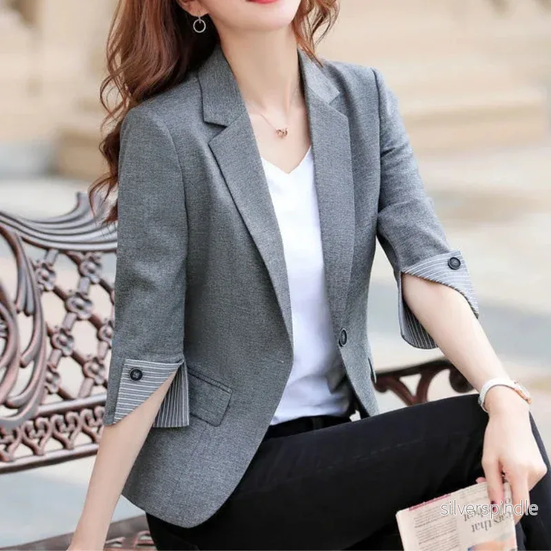 Elegant Damblazer | Slim Fit Kavaj med Randigt Foder för Modern Stil