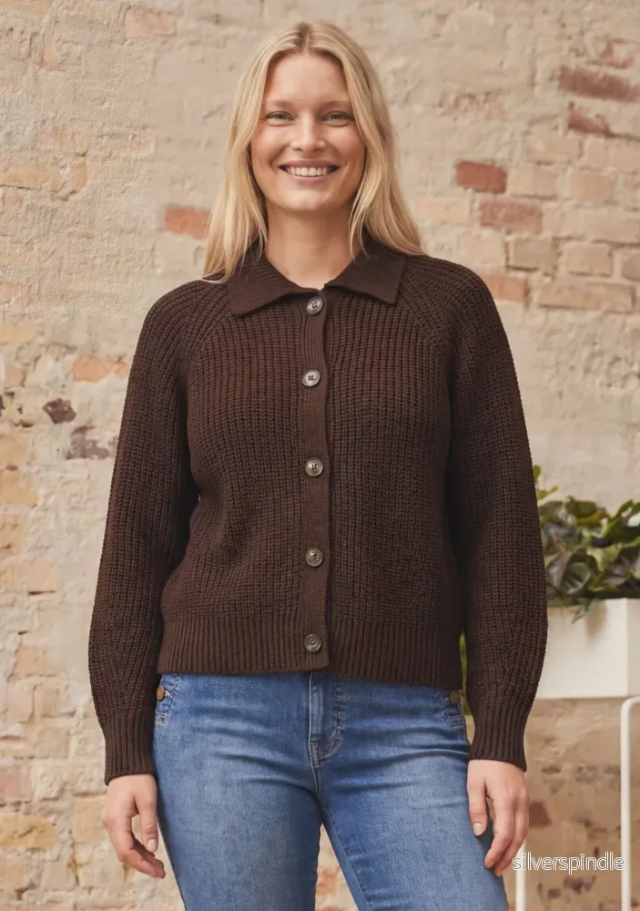 Gunda Colar Cardigan – Dark brown Gunda Colar Cardigan – Dark brown