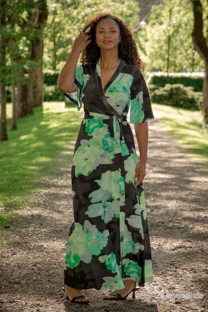 Bestie shine wrap maxi jersey dress – Black Bestie shine wrap maxi jersey dress – Black