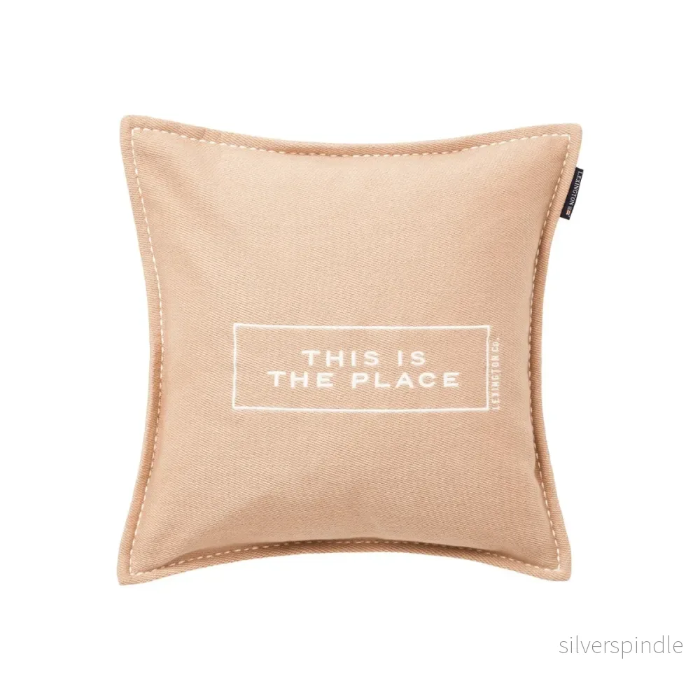 Lexington Kuddfodral Med Broderad Text I Kraftig Bomullstwill – Beige/White