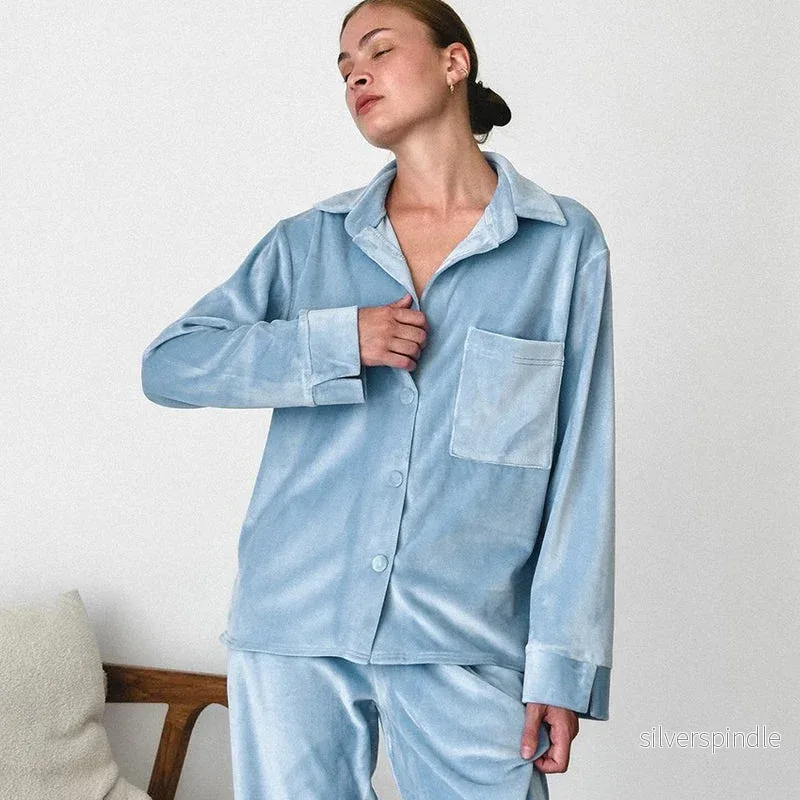 Oliver | Bekväm Stickad Pyjamas med Långärmad Kofta och Pyjamasbyxor - Bild 2