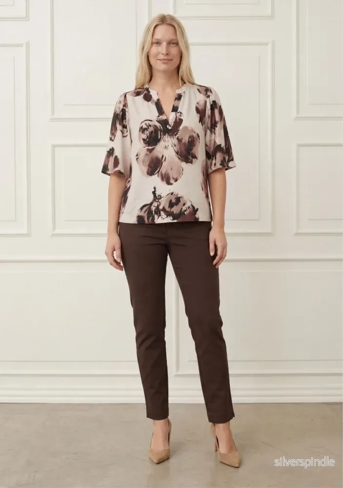 Naomi s/s Blouse - Aubergine Floral - Bild 3