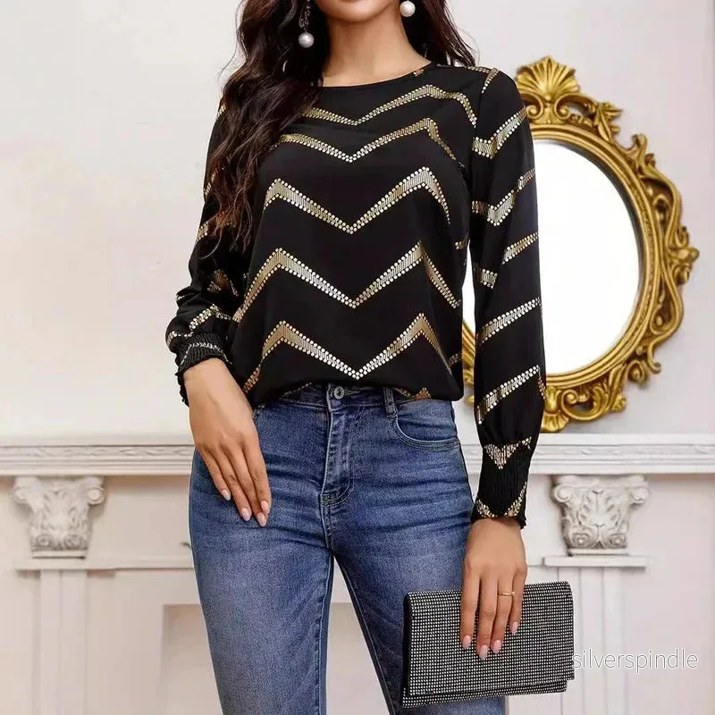Sophie | Elegant Svart Blus Med Plisserad Framsida Och Långa Ärmar - Bild 3