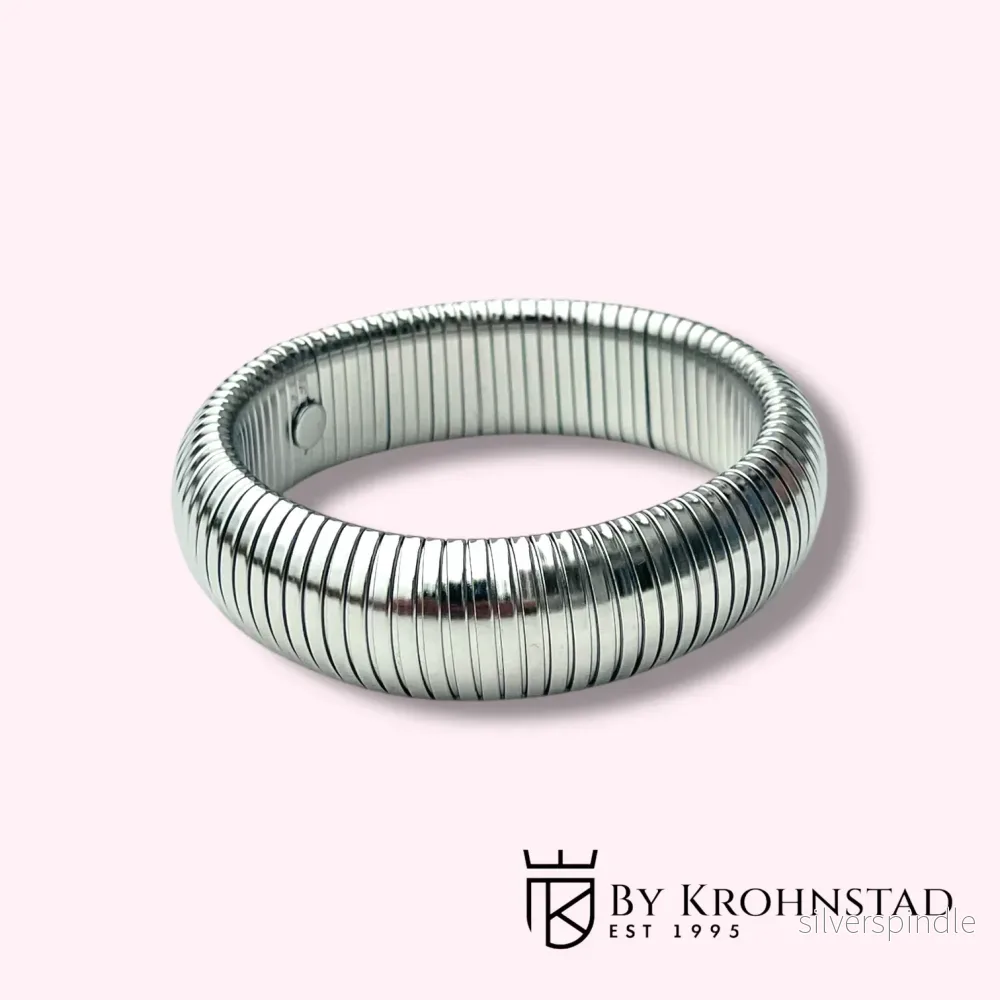 Elastic silver bangle