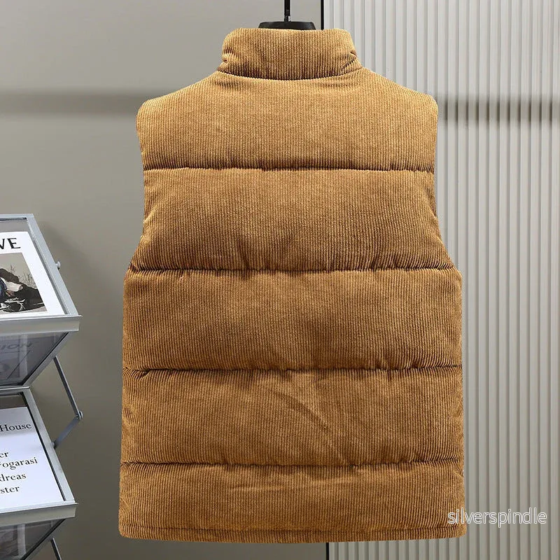 Ribbstickad Väst Herr med Ståkrage | Tidlös Design för Värme och Stil - Bild 2