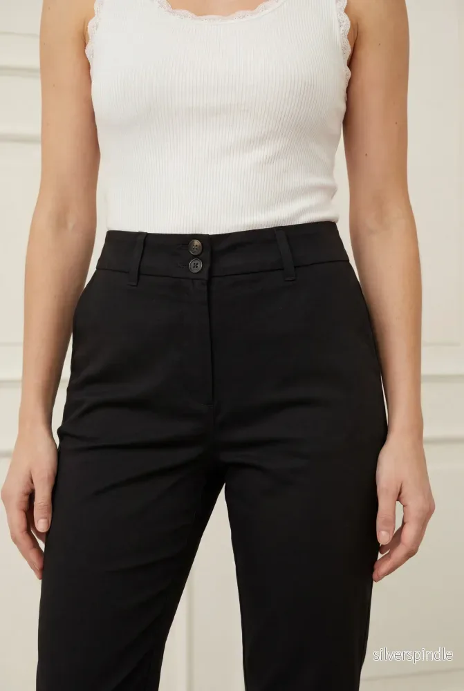 Isay Long Highwaist Chino - Black - Bild 2
