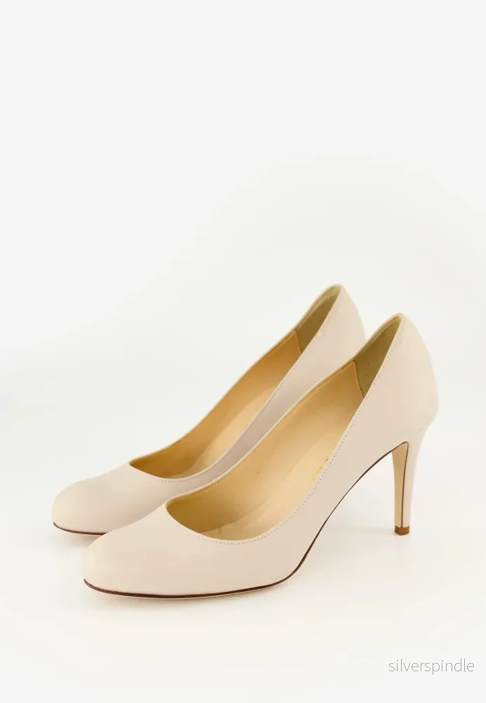 BEIGE PUMPS RUNDAD TÅ - Beige