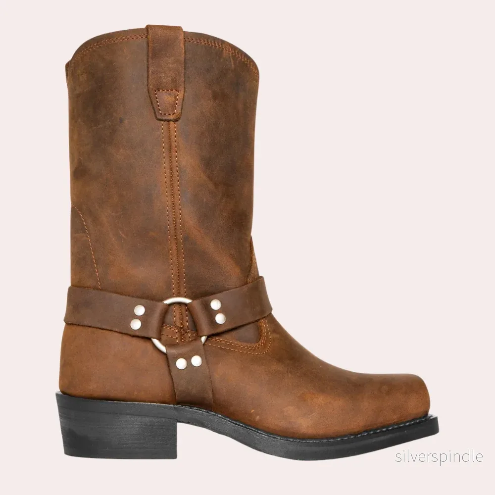 Stiliga Cowboystövlar för Män med Bekväm Sidodragkedja | Läderdesign för Elegans och Komfort Stiliga Cowboystövlar för Män med Bekväm Sidodragkedja | Läderdesign för Elegans och Komfort