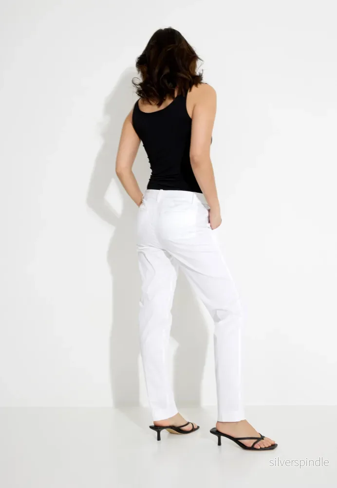 BLUS – Black BLUS – Black