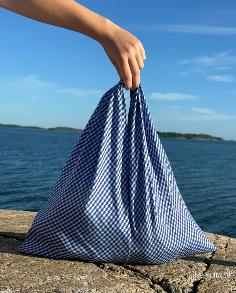 Väska – Blåvitrutig | Small