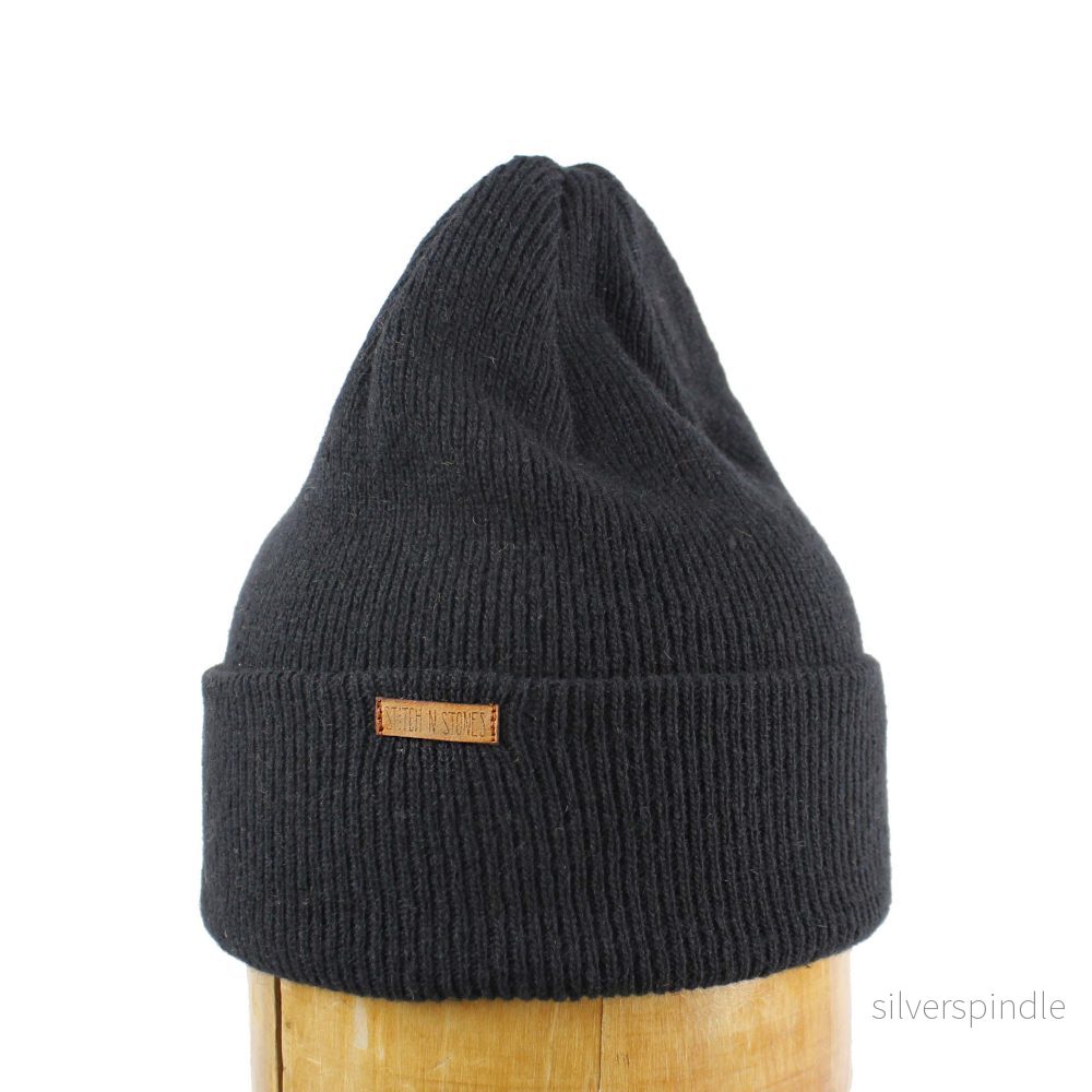 Lambswool Beanie with tiny leather logo - Bild 2