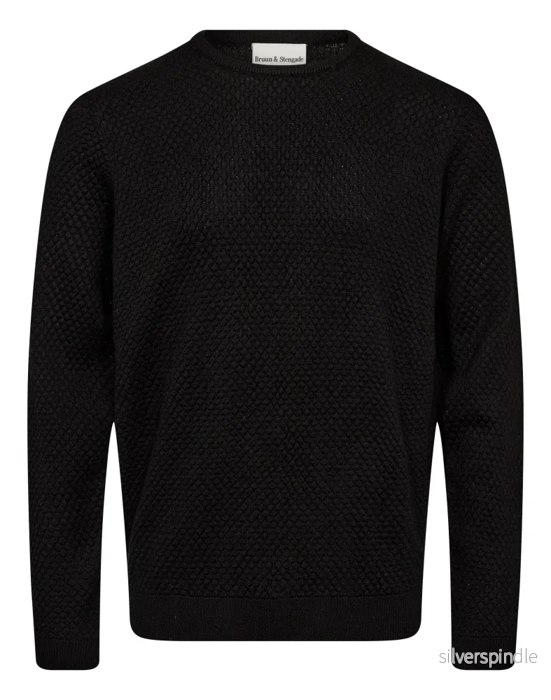 BS Irving Regular Fit Stickat – Black BS Irving Regular Fit Stickat – Black