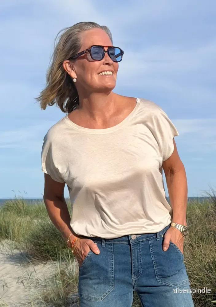 Nugga Viscose T-Shirt - Sand - Bild 2