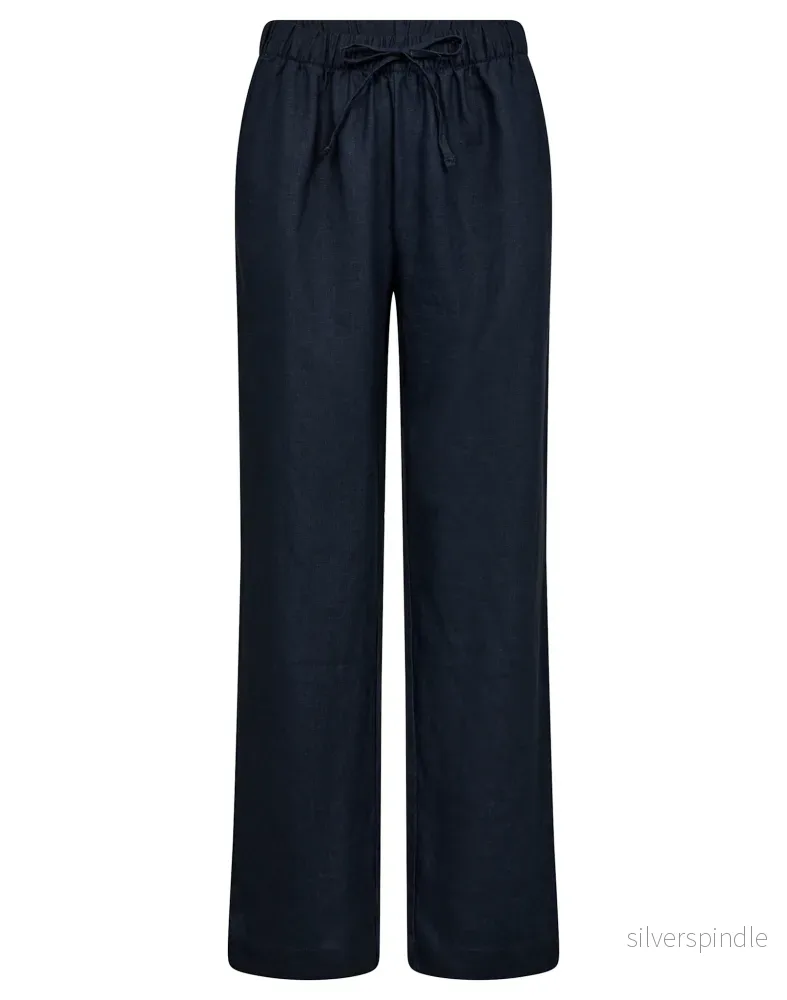 BS Betty Byxor – Navy