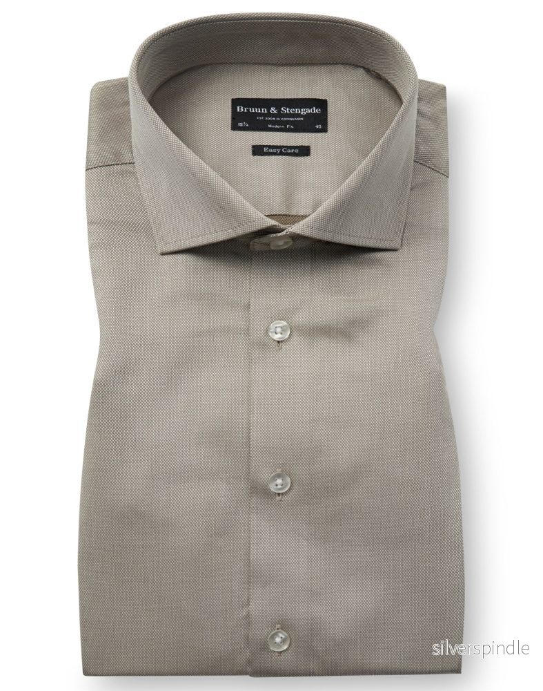 BS Conley Modern Fit Skjorta – Light Brown BS Conley Modern Fit Skjorta – Light Brown