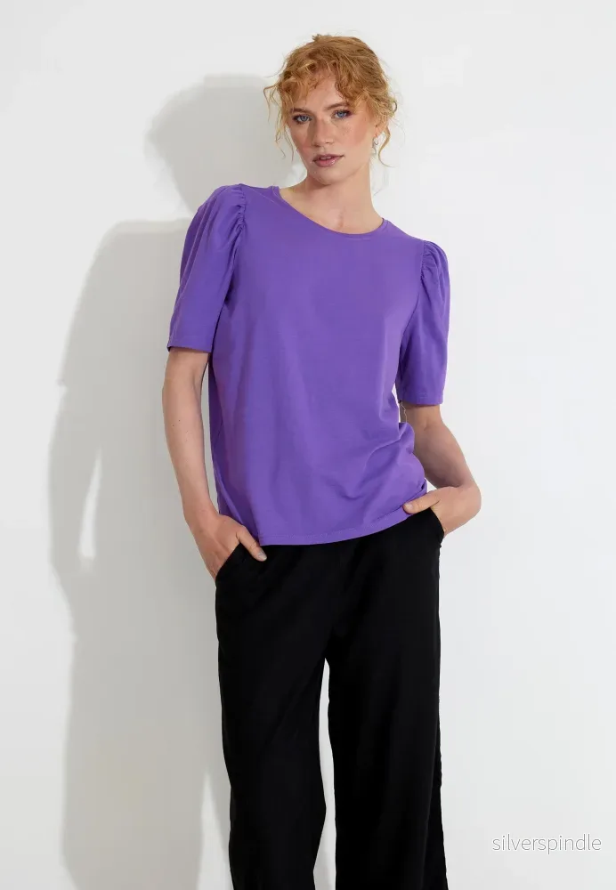 FQFENJA TOPP - TEE