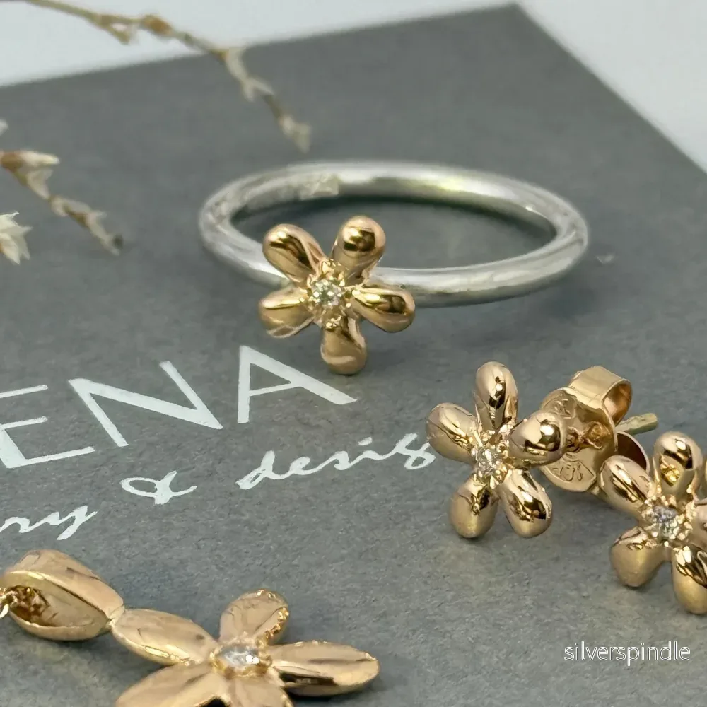 Flower Ring Gold Flower Ring Gold