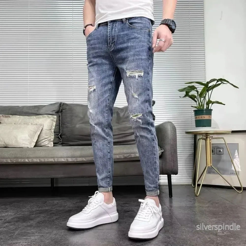 Noah | Trendiga Hög Midja Rippade Jeans Herr Noah | Trendiga Hög Midja Rippade Jeans Herr