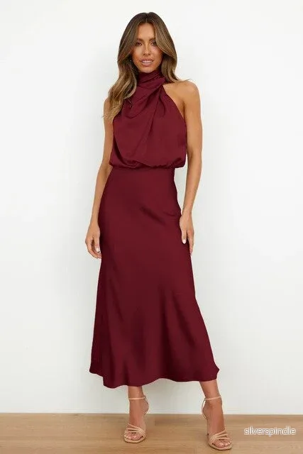 Sofia | Elegant Satinklänning med Draperad Halterneck till Bröllop - Bild 2