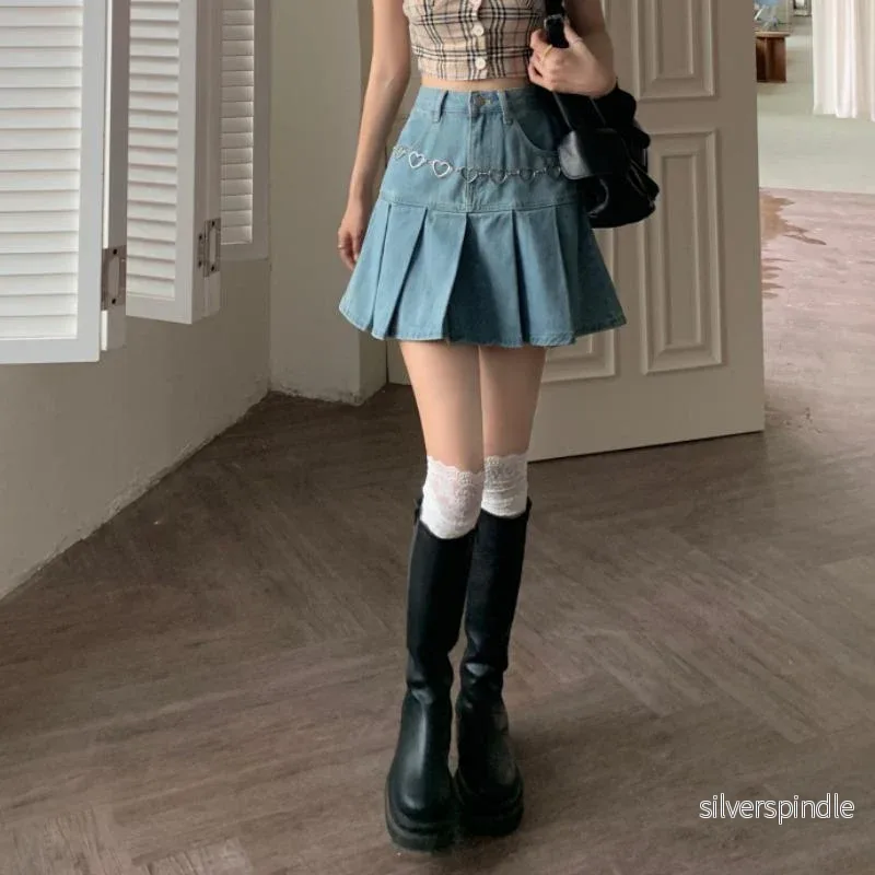 Emma | Hög Midja Veckad Denim Minikjol - Bild 2