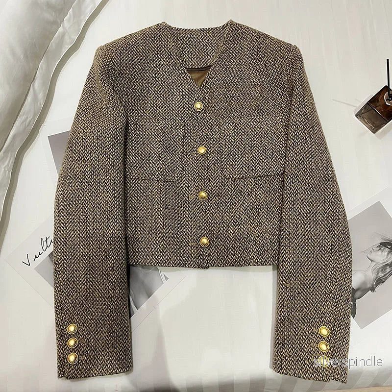 Elegant Kavaj Dam | Skräddarsydd Cropped Blazer med Guldfärgade Knappar | Feminin Stil för Kontor och Fritid - Bild 2