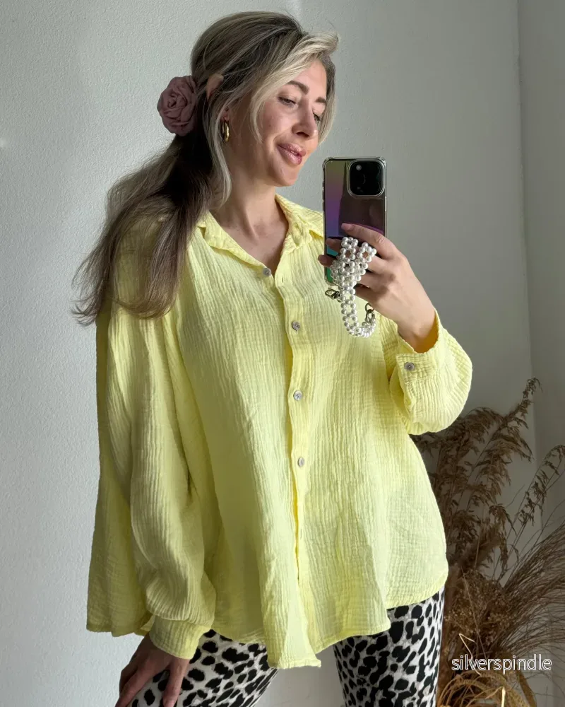 Sophie | Avslappnad Loose Fit Blus i Pastellgul för Dam