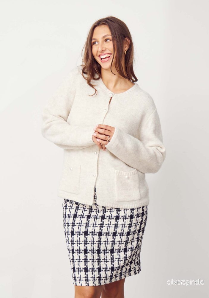 Anna Classic Cardigan – Broken White Anna Classic Cardigan – Broken White