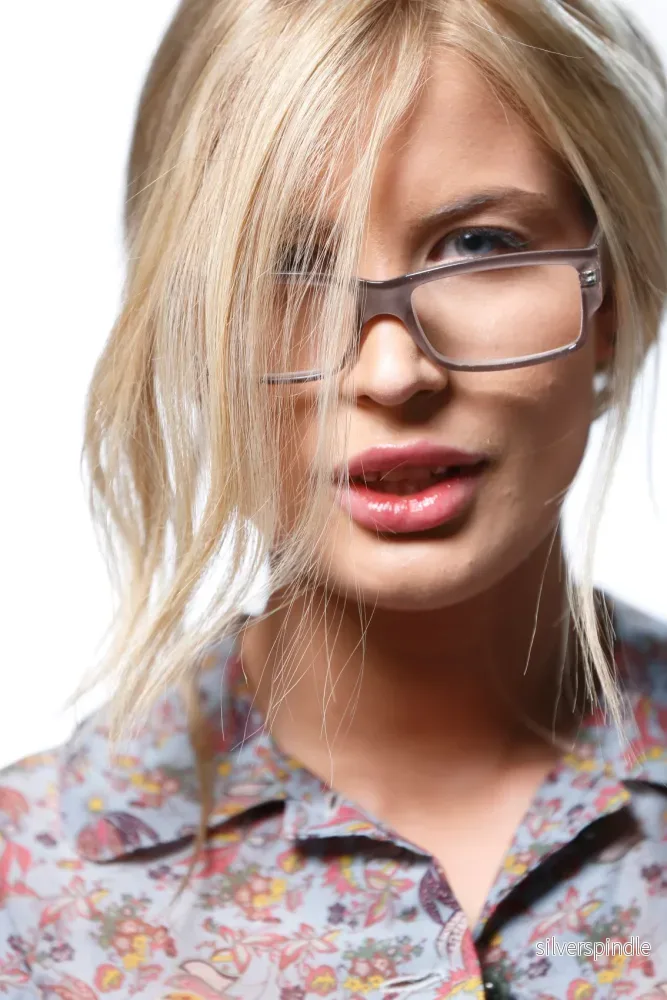 MONA light mole Reading Glasses SALE 15pcs in stock - Bild 3