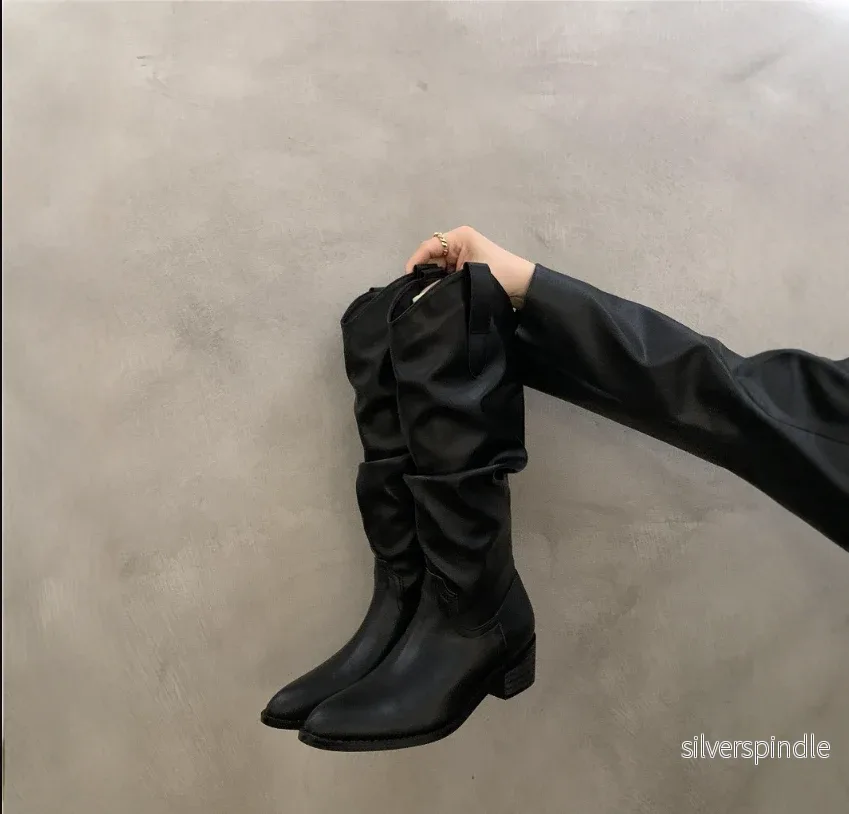 Kvinnors Knähöga Cowboystövlar med Volangdesign | Tidlös Boho-Stil för Mångsidiga Outfits Kvinnors Knähöga Cowboystövlar med Volangdesign | Tidlös Boho-Stil för Mångsidiga Outfits