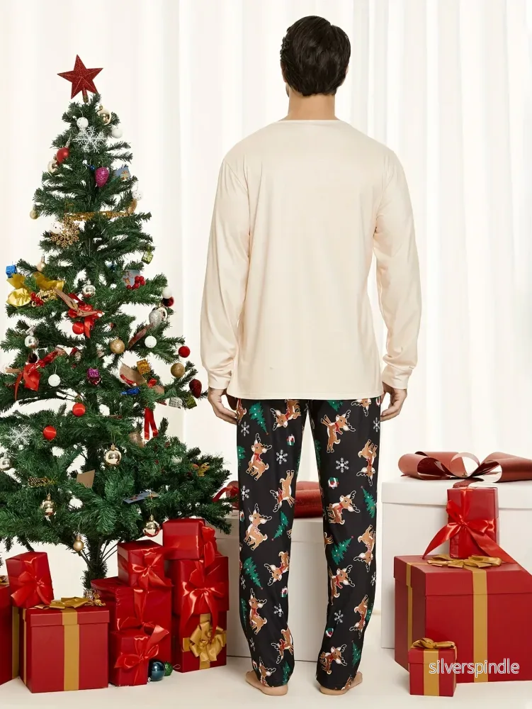 Familjepyjamas | Beige Julpyjamas med Renmotiv och Mjuk Tyg | Bekväm Passform för Alla Åldrar - Bild 2