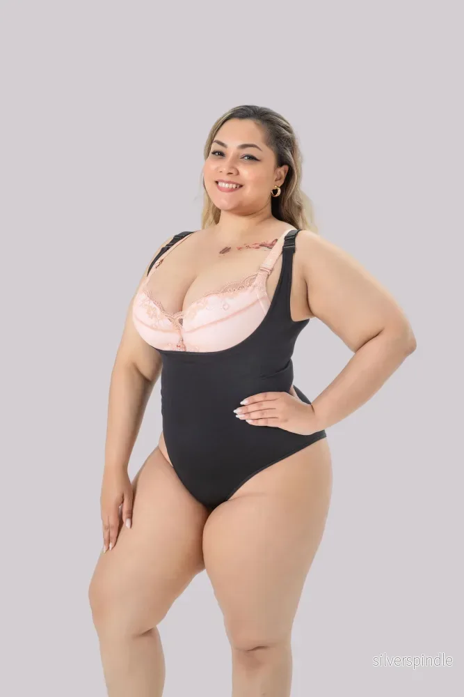Ethan | Sömlös Kompressions Bodysuit med Justerbara Remmar Ethan | Sömlös Kompressions Bodysuit med Justerbara Remmar