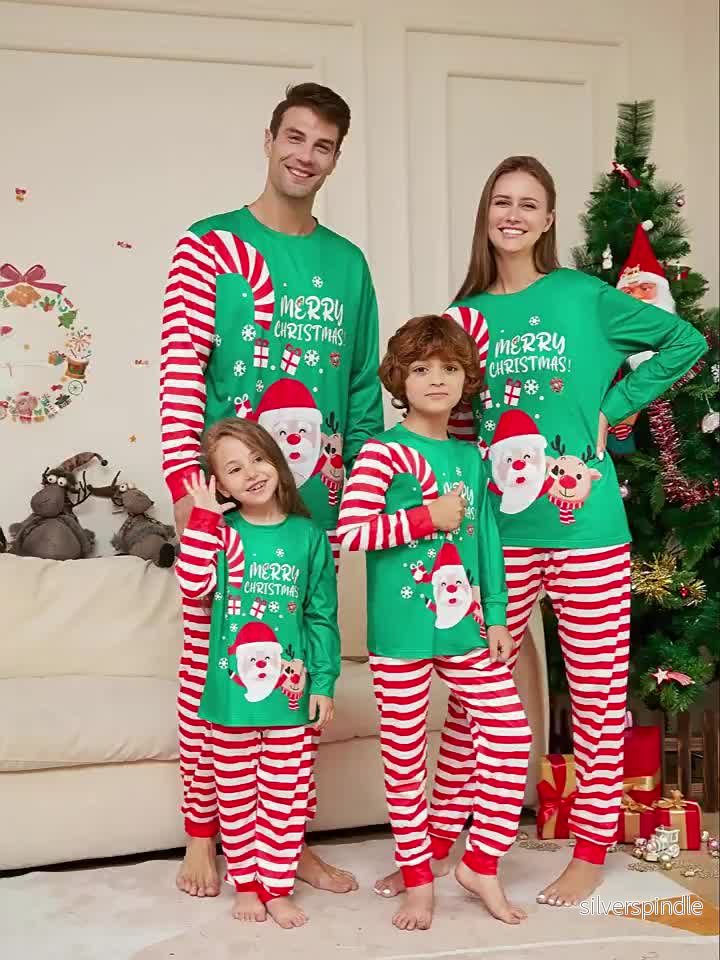 Familjepyjamas | Julpyjamas med Jultomte och Randiga Byxor | Mysigt Set för Koordinerad Jultradition