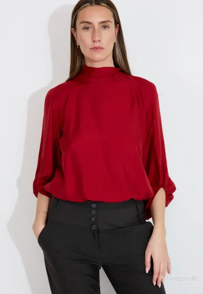BLUS – Röd